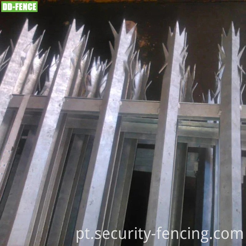 L Tipo Tipo Hot Dipped Galvanized Security Garden Aço Piquete Piquete Painel